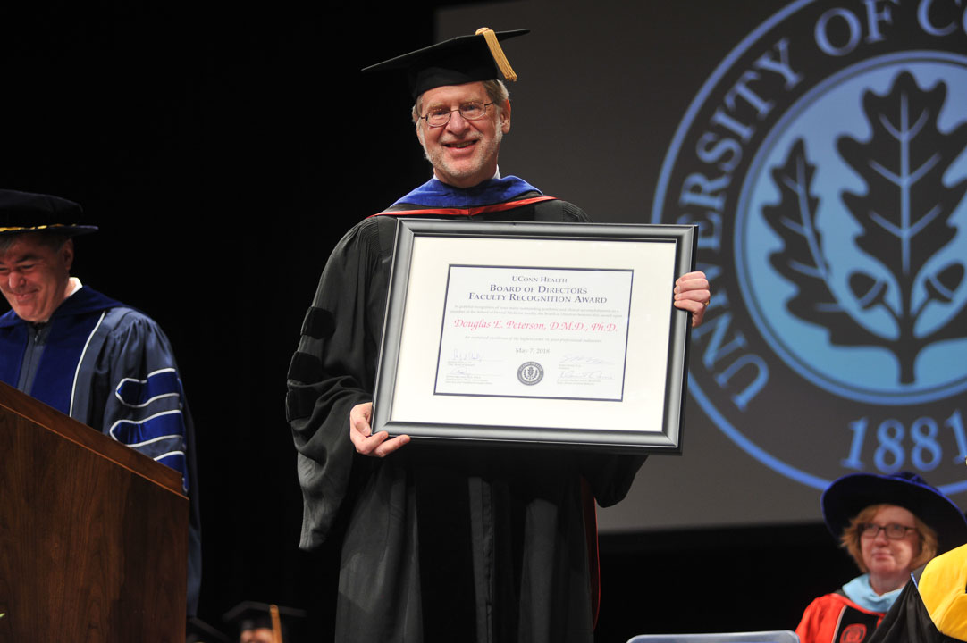 Dr. Douglas Peterson, recipient of the 2018 UConn Health Board of Directors Faculty Recognition Award